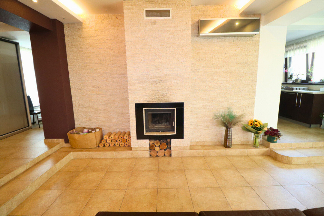 Salajan - vila superba cu 2 etaje - living 48mp fara stalpi