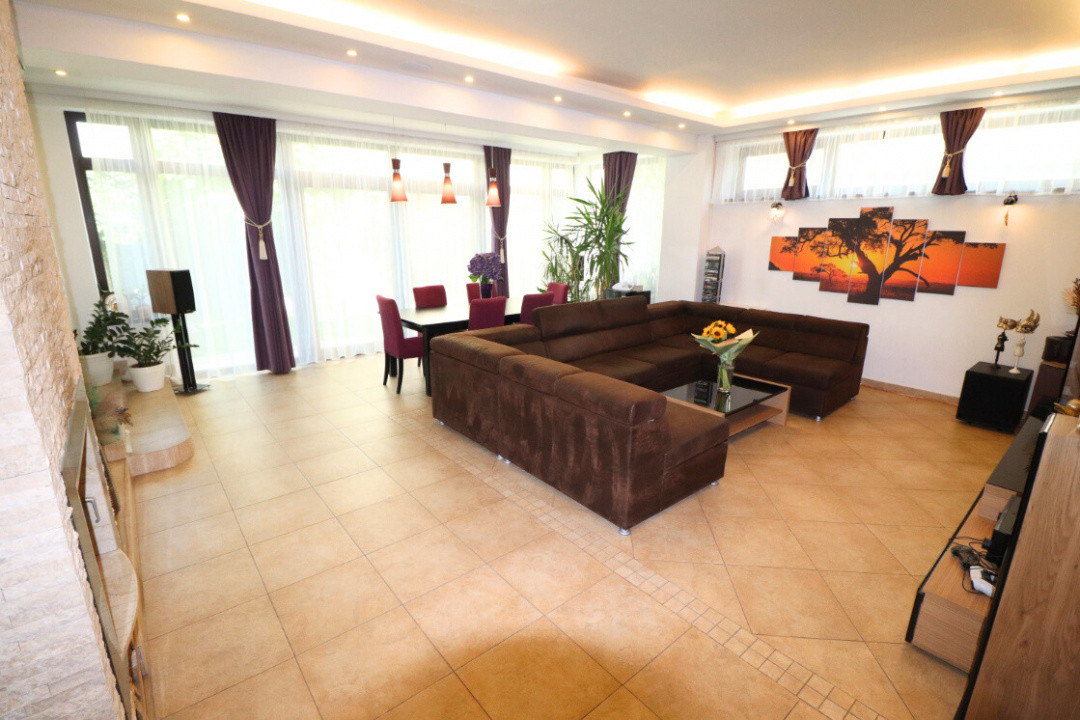 Salajan - vila superba cu 2 etaje - living 48mp fara stalpi