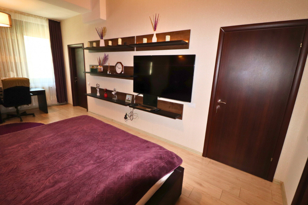 Salajan - vila superba cu 2 etaje - living 48mp fara stalpi