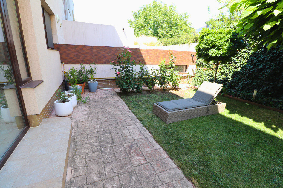 Salajan - vila superba cu 2 etaje - living 48mp fara stalpi