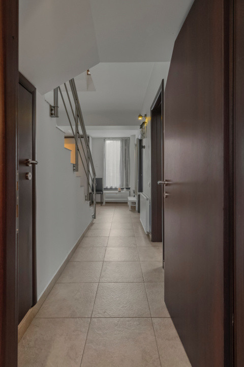 Salajan - vila superba cu 2 etaje - living 48mp fara stalpi