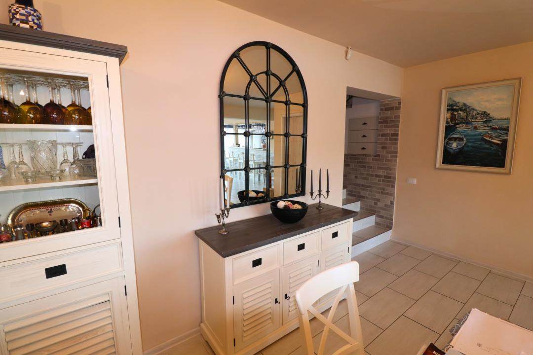 Vila cu deschidere la lac - Branesti - constructie 2016 - mobilata si utilata