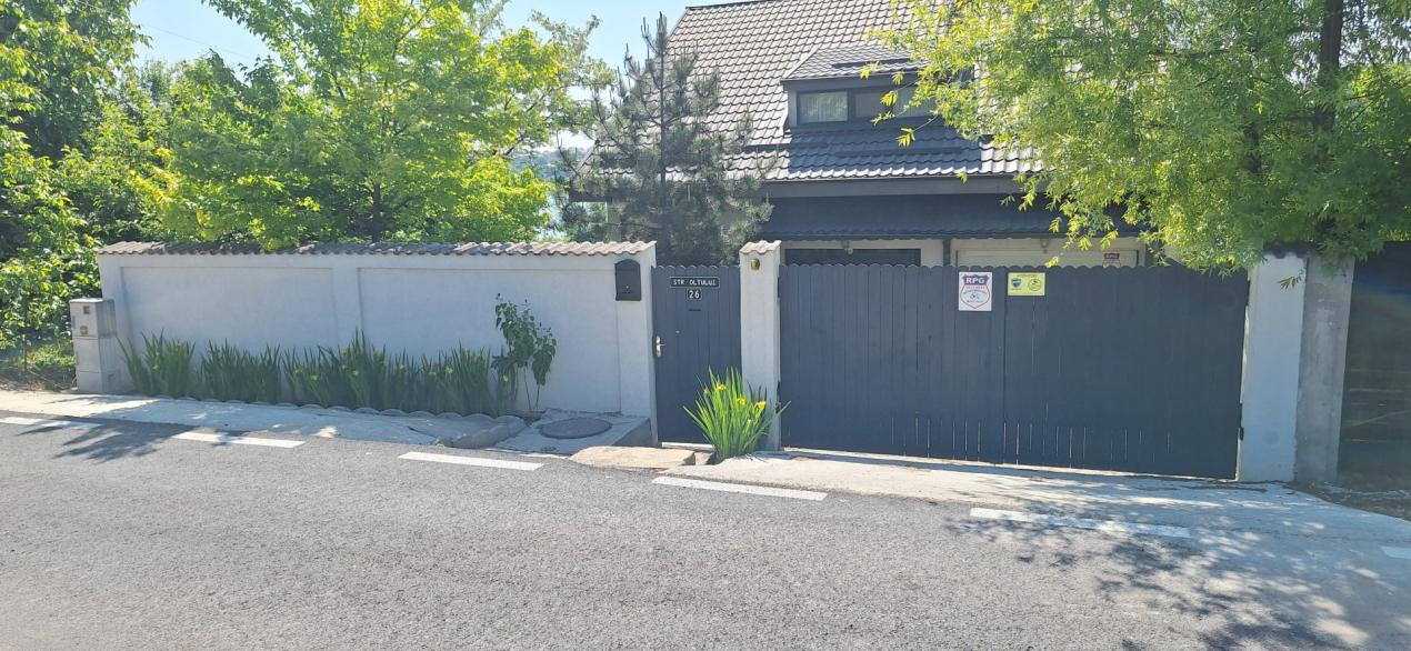 Vila cu deschidere la lac - Branesti - constructie 2016 - mobilata si utilata