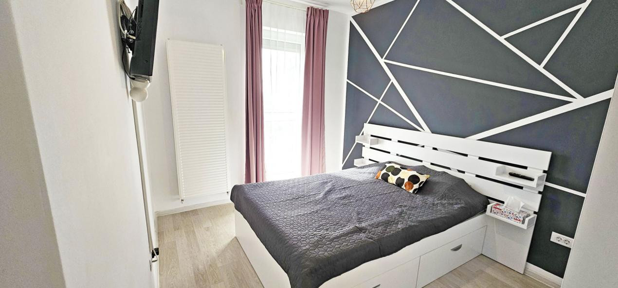 Victor Brauner - 8 minute metrou - terasa 16mp - mobilat si utilat