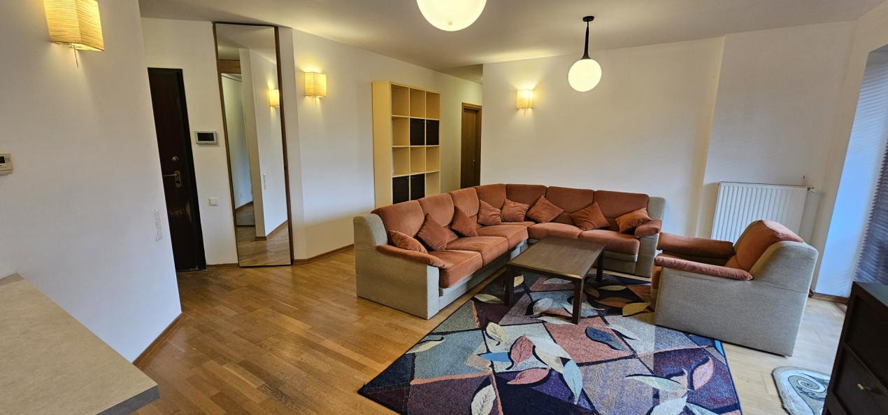 Doi Cocosi - Straulesti - 3 camere cu parcare si boxa incluse