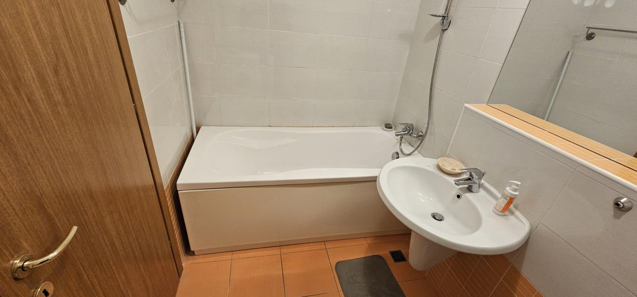 Doi Cocosi - Straulesti - 3 camere cu parcare si boxa incluse