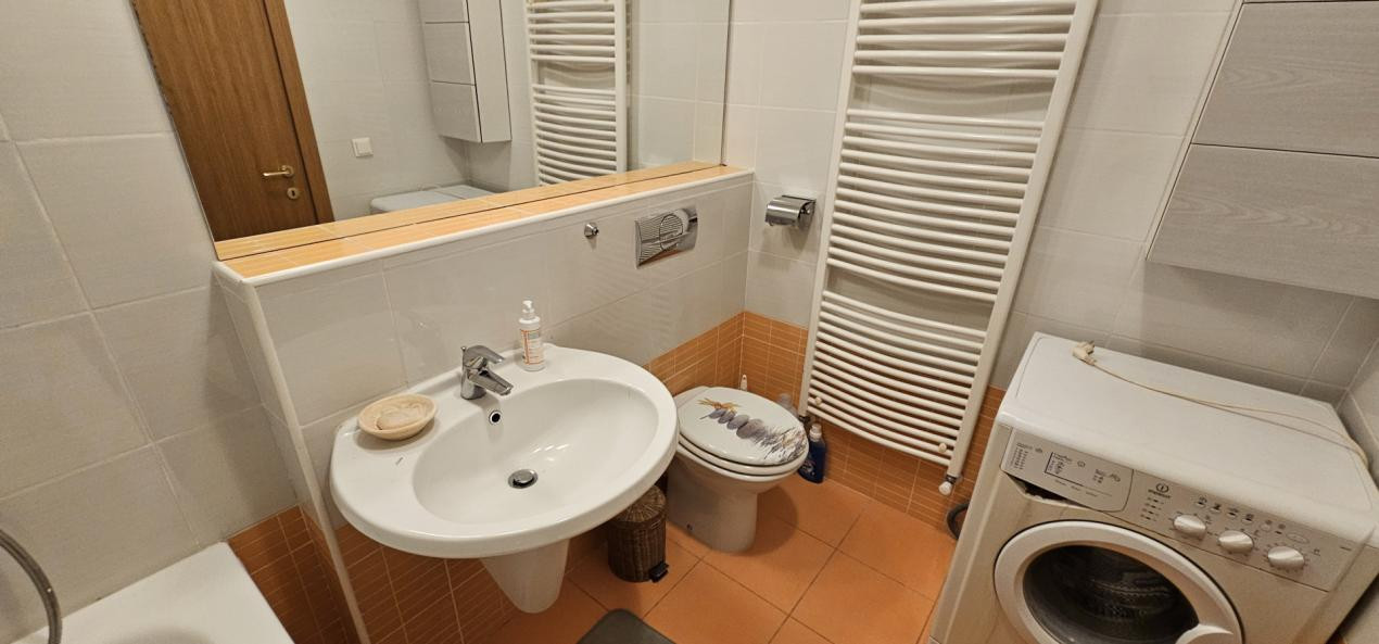 Doi Cocosi - Straulesti - 3 camere cu parcare si boxa incluse
