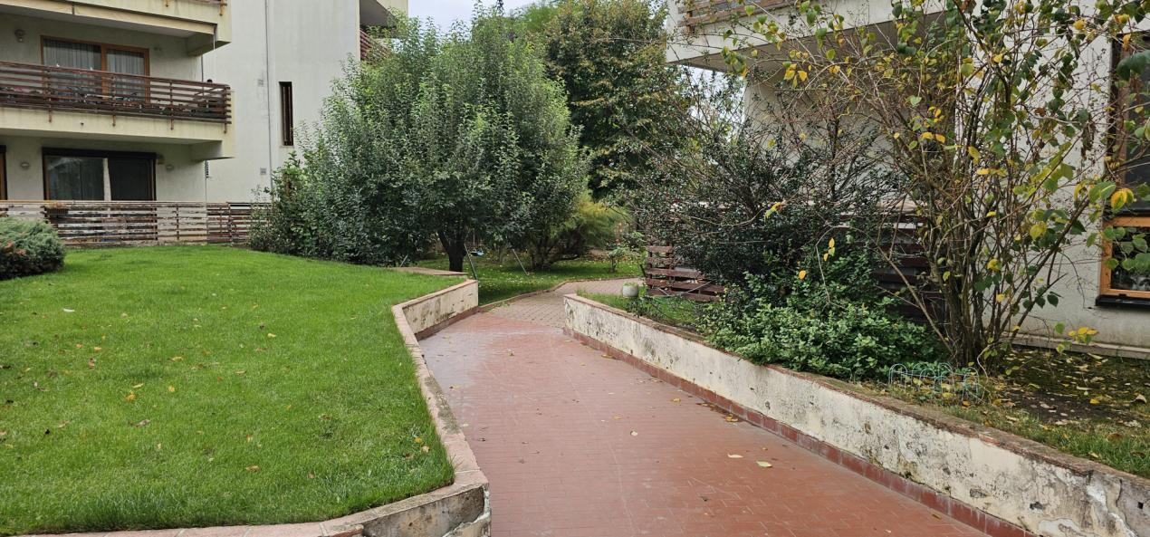 Doi Cocosi - Straulesti - 3 camere cu parcare si boxa incluse