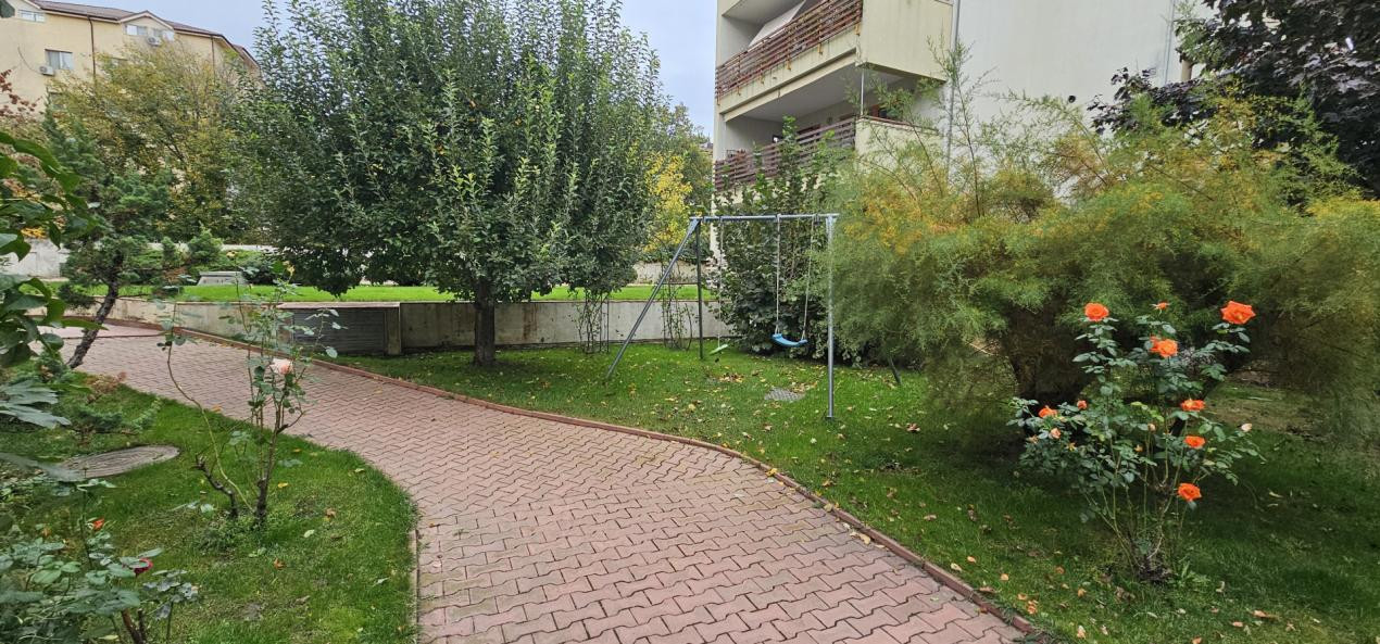 Doi Cocosi - Straulesti - 3 camere cu parcare si boxa incluse