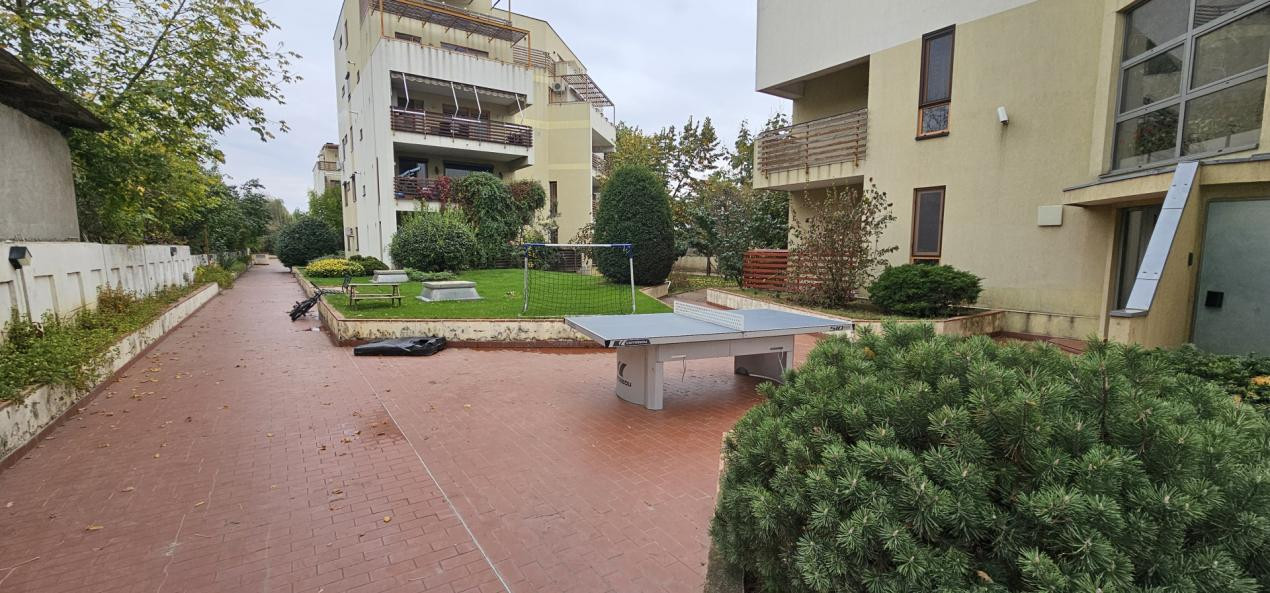Doi Cocosi - Straulesti - 3 camere cu parcare si boxa incluse