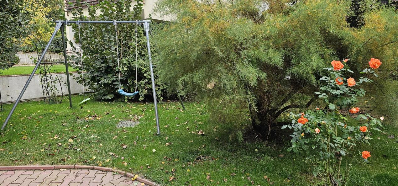 Doi Cocosi - Straulesti - 3 camere cu parcare si boxa incluse
