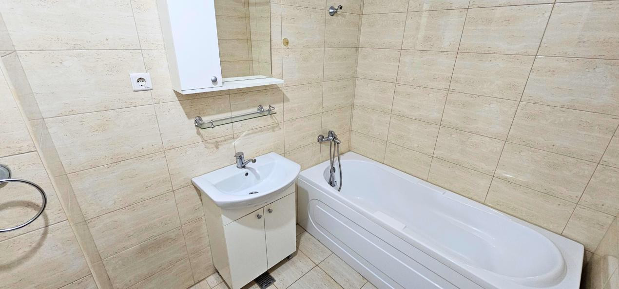 Gura Crivatului - 3 camere cu 2 bai -79mp - bloc 2019